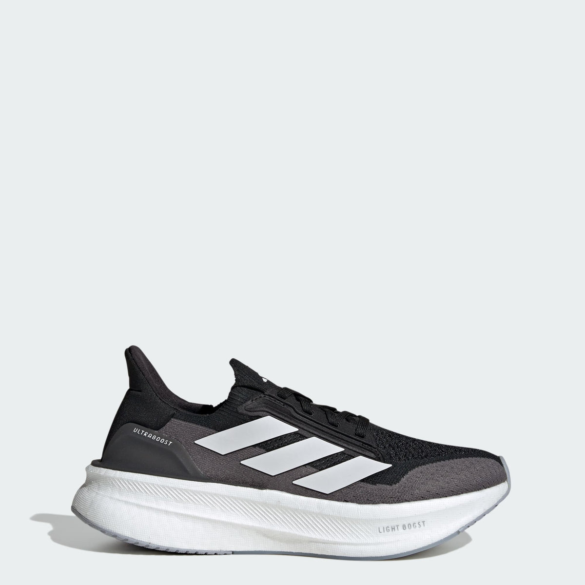 adidas IH3102 Core Black / Cloud White / Carbon — foto oficial 1